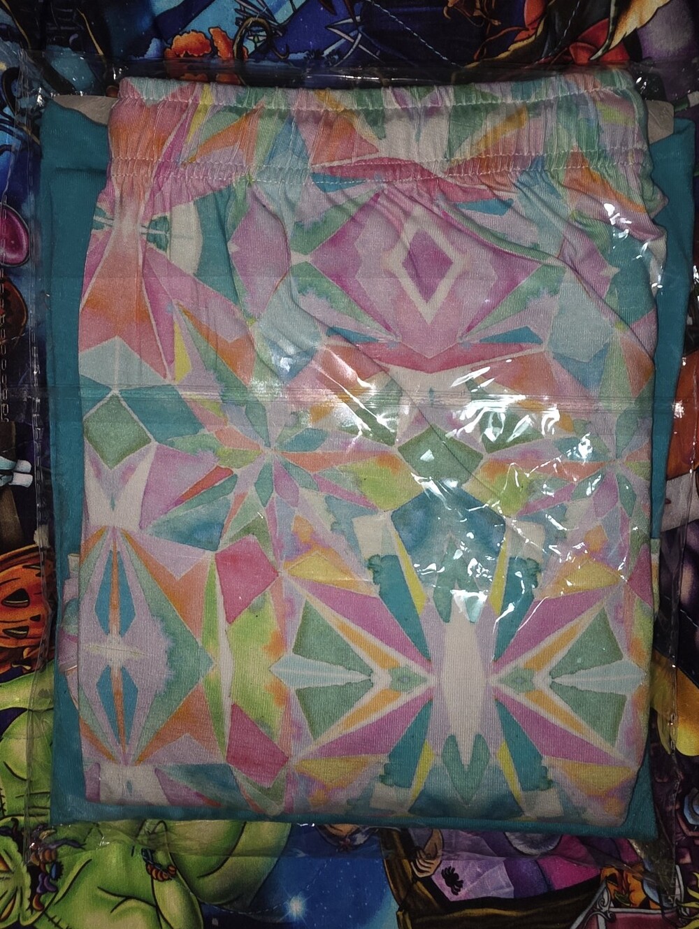 Women's Bamboo Set Tshirt & Shorts - Picture 2 of 2